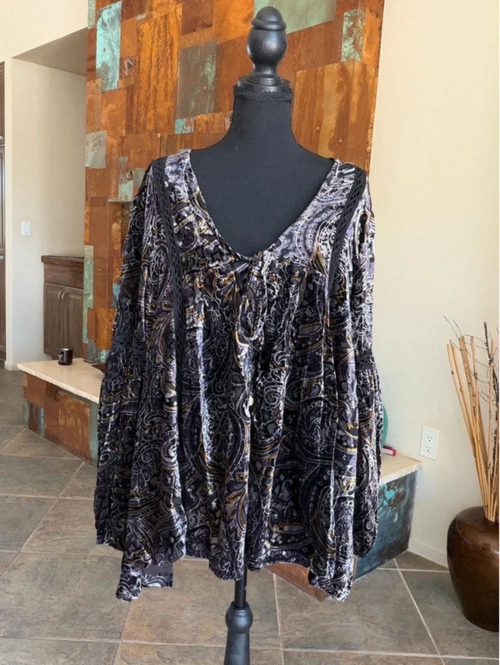 Pol Clothing Burnout Velvet Paisley Boho Top M